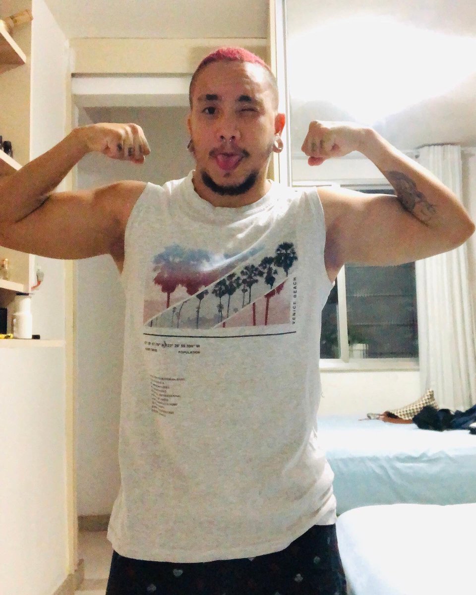 breakthericky's tweet image. 2013 - 2023 🏳️‍⚧️

Vim fazer historia, beijo da anitta! 🌝

#homitrans #transgender #boytrans