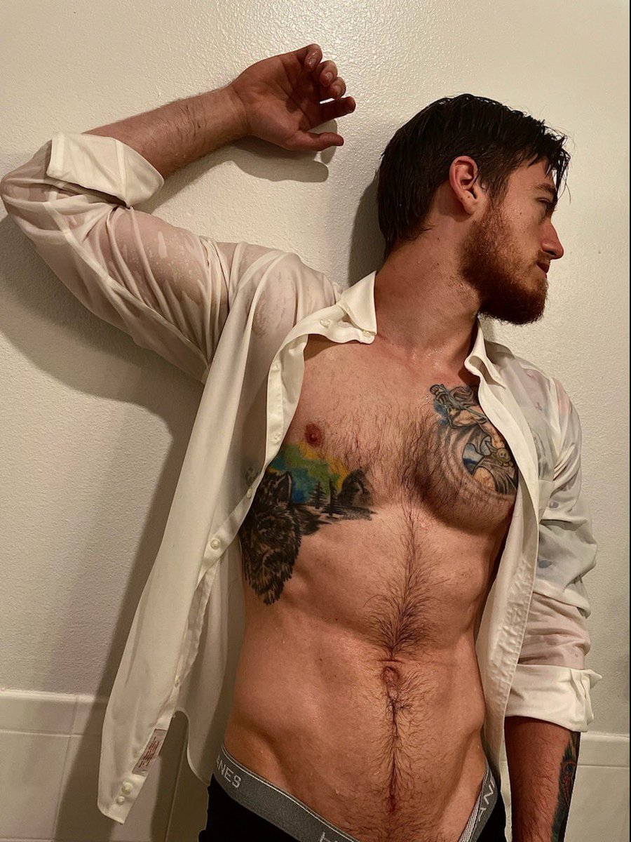 Lucas King on Twitter: "Who else wants to get me wet? http://onlyfans