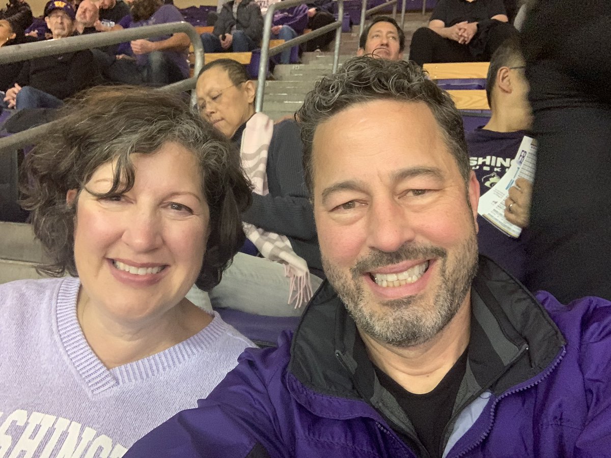 chandlersymons's tweet photo. Let’s Go Dawgs!!! #toughertogether #siblingtime https://t.co/MDbnMPsAT3