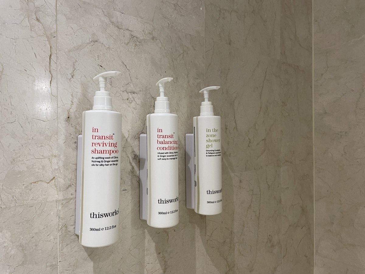 プトラジャヤ・マリオット🇲🇾

ウェルカム1000Pバック後
4500Pでスイートナイトへ⤴️

しっかりラウンジ🍺
広大すぎるプール🏊‍♂️
充実しすぎな朝食🍽

コロナ禍🇯🇵モクシー1泊
実質3000円ほどの
モクシー泊P余裕で
泊まれてしまうバク
と言っても過言ではない❗️

https://t.co/C02VPmIThl  