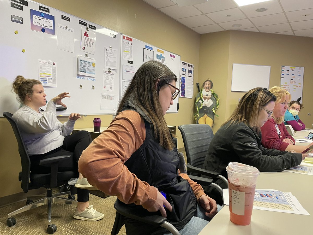 lofo_iuh's tweet photo. Great discussion tonight #iuhsaxfish all about patient safety & quality with some of my favorite team members. This is the start of something great. #beyondthebundle #devicesanddoodoo #quality101 @IUHealthTeam #patientsafetyatIUH #MOBILITY https://t.co/IKWT9Pq5jO