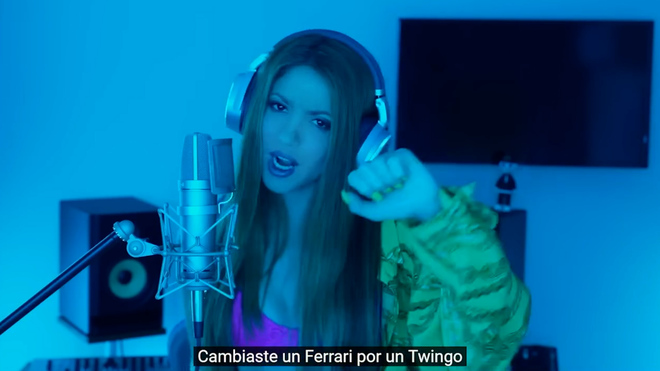 hijadelamoon's tweet photo. Saben qué? Siempre prefiero la sororidad, pero si vas a la casa de tu amante que sigue casado, le comés la mermelada a su esposa, chargás en la misma casa y aparecés en un live donde te ven millones de personas, te podés meter la sororidad donde no te da el sol.
AGUANTE SHAKIRA https://t.co/qwp0btJn9Q