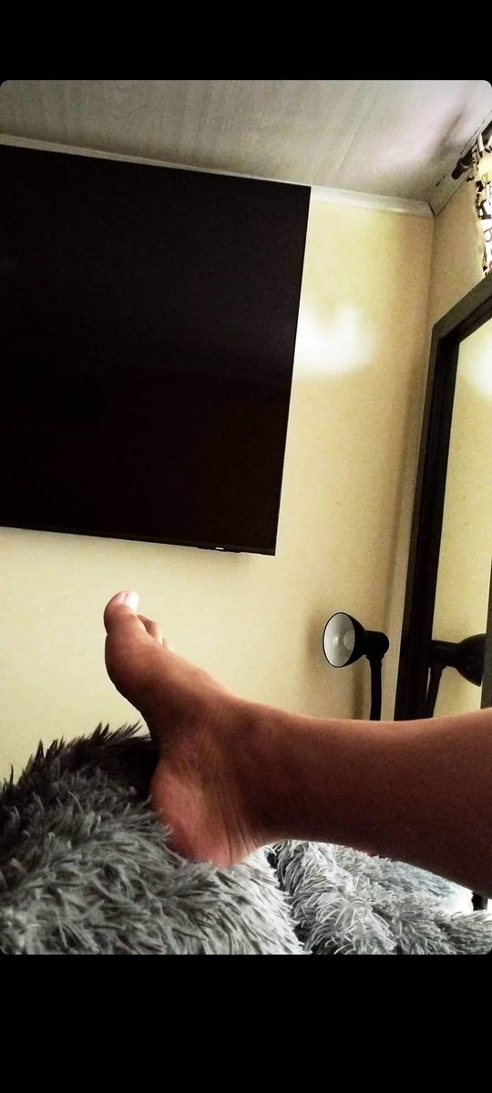 Hello guys, I hope you are well, write me if you want photos of my feet but something more private 😋

#feetselling #feetfethish #feetfinder #feetfetiche #FeetPictures #feetpix #feetstrong #feedly #feetpic #feets #FeelTheFreeze