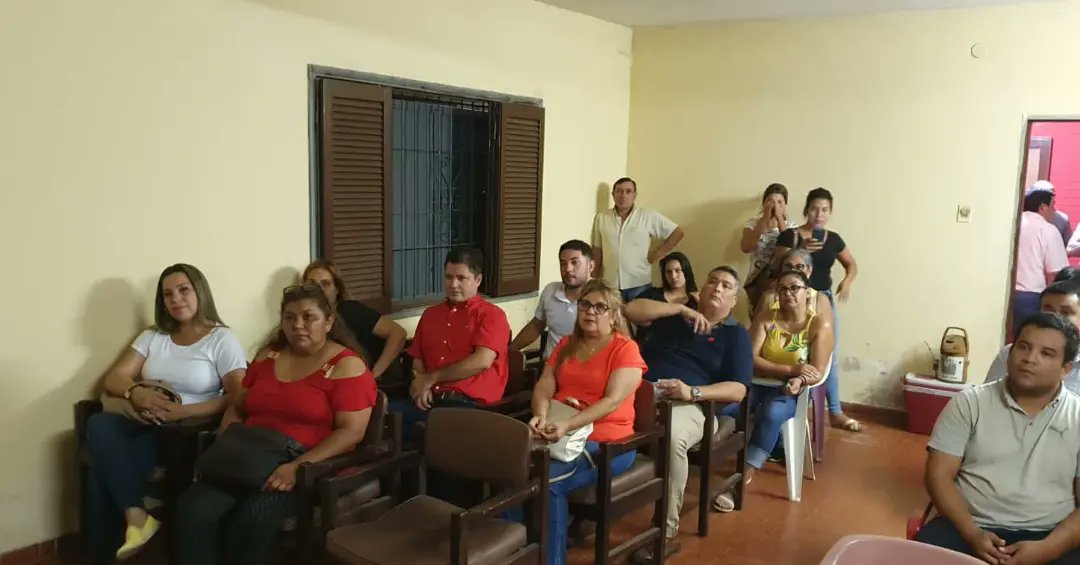 manularapy's tweet image. 🚩 Quedó conformada la mesa directiva de la Seccional 25 Capital.

Vicepresidente 1: Denis Núñez 
Vicepresidente 2: Lilian Benítez 
Vicepresidente 3: Emilio José González

¡Listos para seguir trabajando! 

#LaNuevaGeneración
#ManuLaraPresidente