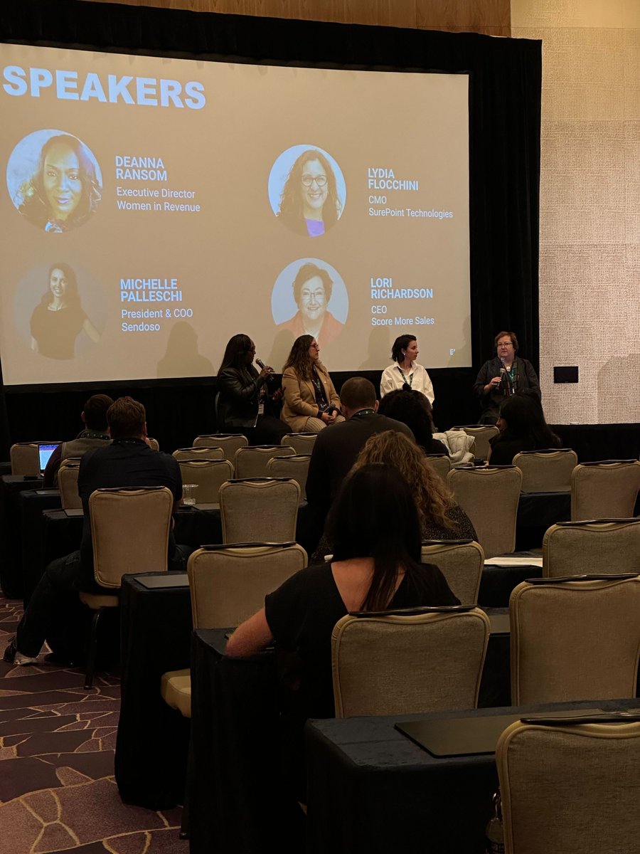 👑 "A woman alone has power. Together, they have an impact." 👑
And that's exactly what we are seeing at #elevate2023! Let's hear it for these female leaders 👏