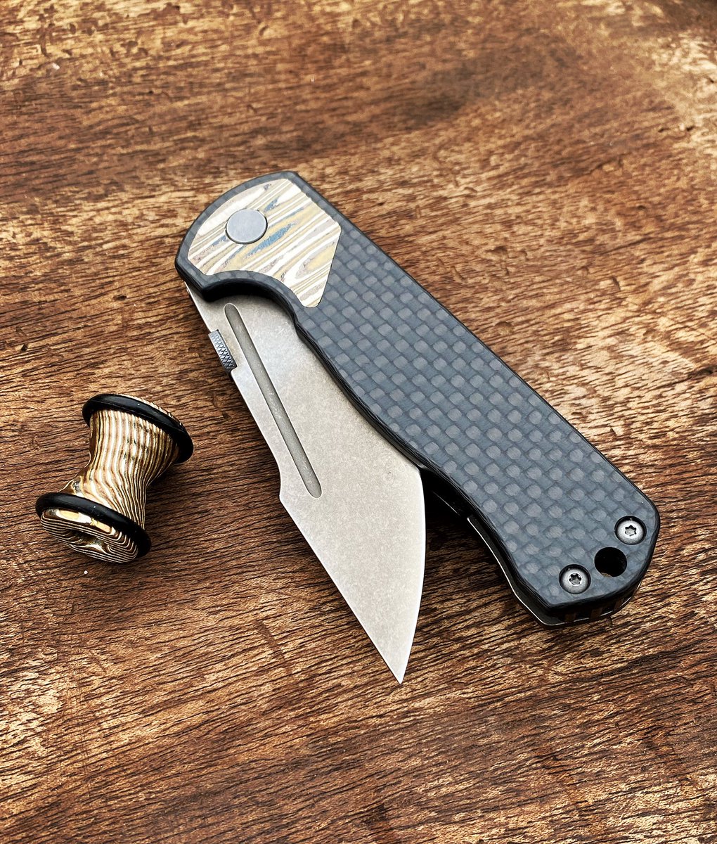 KevinCo55931013's tweet photo. Thursday carry:)
#fellhoelter #horton
#brolab #bolsterlove
#mokume #carbonfiber
#beadlife #FTRv5 https://t.co/aSxG7WZN4E