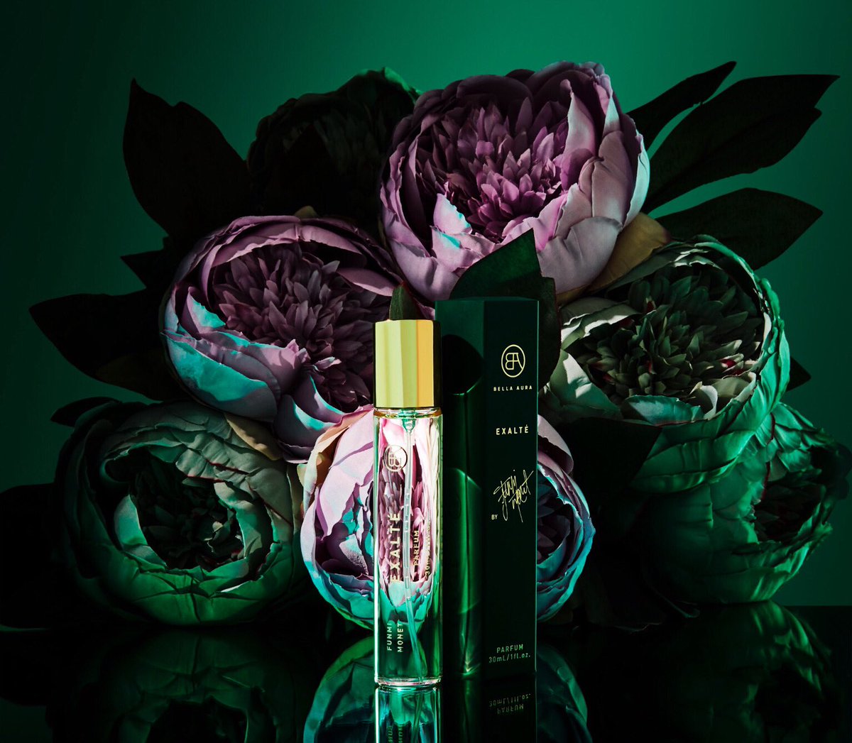 BellaAuraSkin's tweet photo. EXALTÉ LIMITED EDITION is Now available at https://t.co/q1Wm42gO8g
#fragrance #BlackOwnedBusiness #fragrancelovers #smellgood https://t.co/f39dneRQwO
