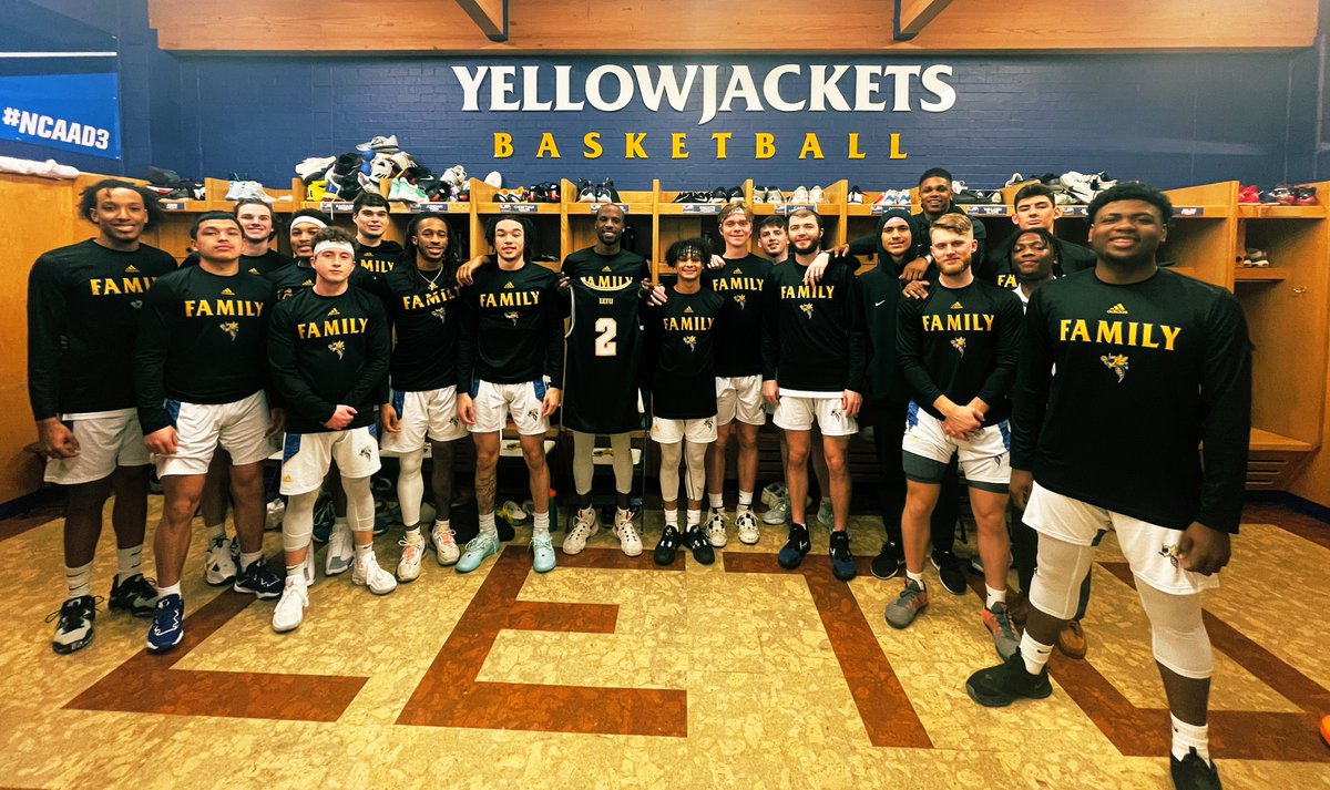 CoachWallace30's tweet photo. Hard to fathom that it’s been 1 Year since the passion of our friend Jude Little. 

The LeTourneau University basketball family is humbled to be able to play on this day in remembrance of him. 

Our prayers stay with the @UHSShermanHoops community. 

🙏🏼#2🕊️

#DoItForJude @LETUMBB https://t.co/6gttx2Z5bz