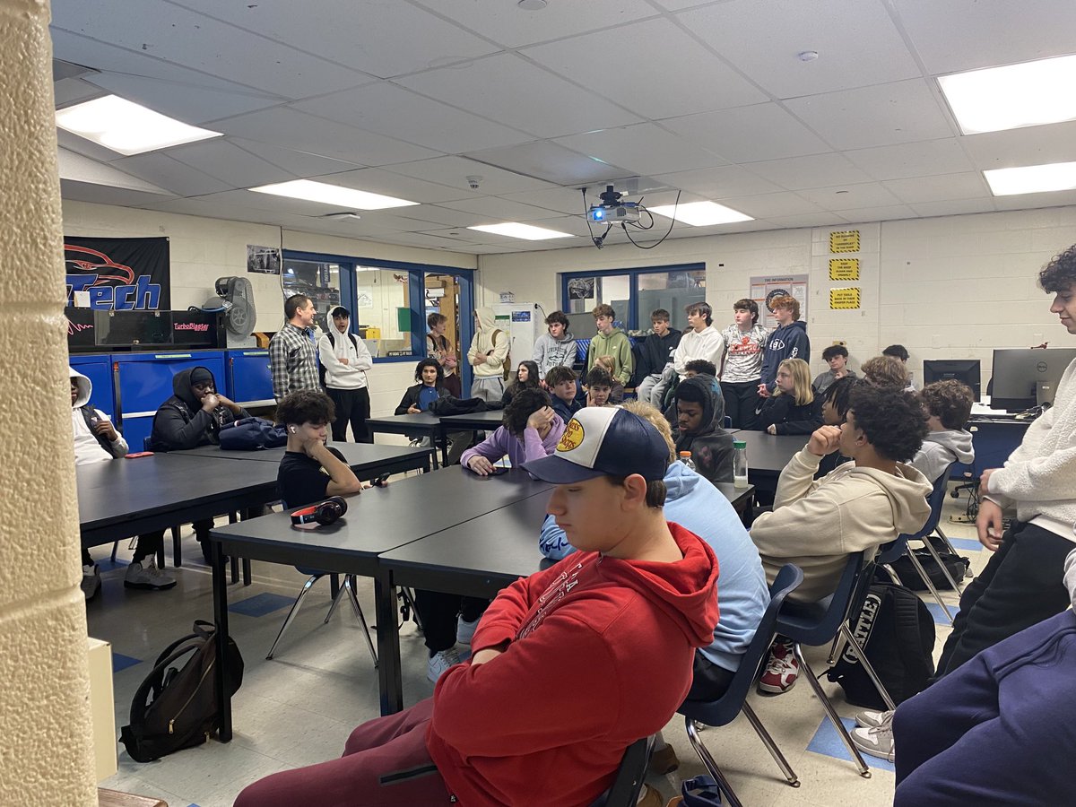 Sinead Crews tweet media