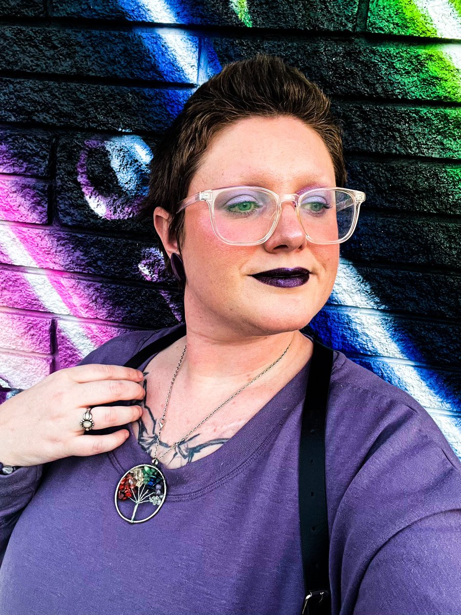 creativecountes's tweet image. 💜Purple Haze💜 Do you like to wear purple?? P Louise vivid violet base’ic Black Moon Cosmetics immortal liquid lipstick #plouise #plouisebase #violet #purpleeyes #purple #blackmooncosmetics #liquidlipstick #immortal #purplelips #purplemakeup #motd #makeup #makeupartist #oklahoma
