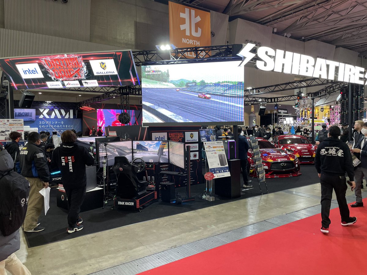 Tsuka1427's tweet photo. はじまりました東京オートサロン2023!
シバタイヤブースではプロドライバーによるデモランや、DriftLiveを使っての新生エビス西バンクコースでの単走&追走バトルとかやります!
#AssetoCorsa #DriftLive #TAS2023 https://t.co/MdSDfyVRoh