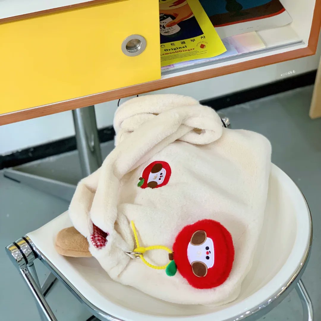 nyankyo_id's tweet photo. [HELP RT-INA🇮🇩] #DOLLSBAG APPLE DOG

📅 28 JAN'23, 18.00 WIB

Size: 35×31cm
Capacity: 2×20cm dolls 
💰 IDR 185k | USD 15.42

Coin Purse: IDR 50k | USD 4.20

❌ SHIPPING + TAX

FORM 
https://t.co/v19x6W6B9z
 
#dollbag #tasboneka #itabag #20cmdollbag #tasboneka20cm https://t.co/JbHrV4joe2