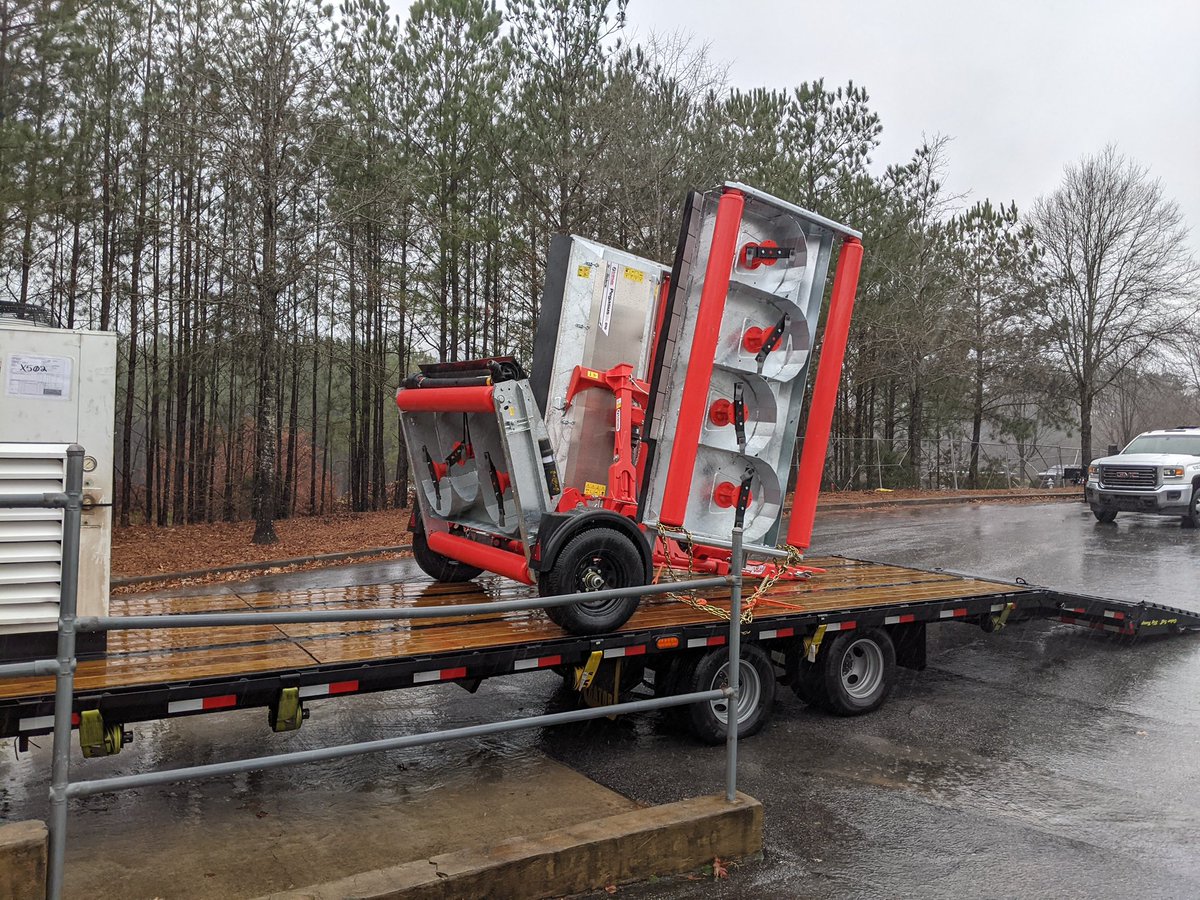 RobertTrimax's tweet photo. Even though the grass isn’t always growing, mowers are still flying out the door in preparation for the upcoming season! Give us a call today to get in your next order or schedule your demo!

@TrimaxMowers https://t.co/iFWilvyZOt