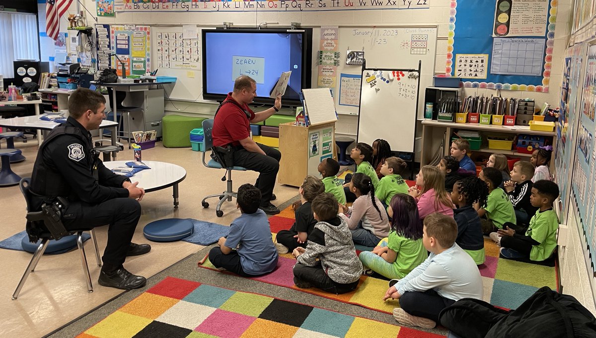 Mrs. Renee Gray tweet media