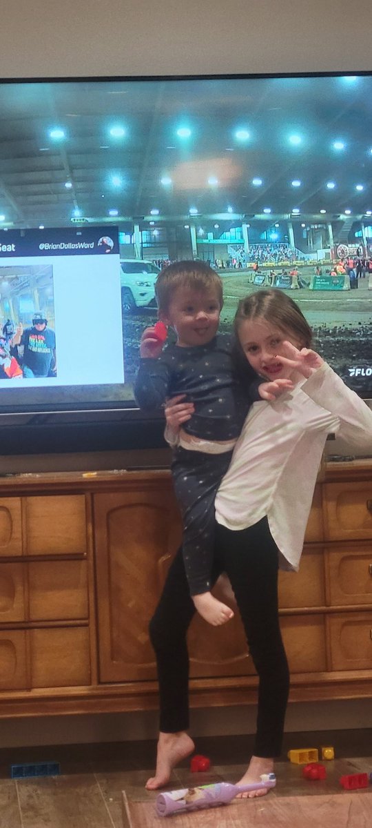 Mtanhoff's tweet image. #tweetyourfloseat