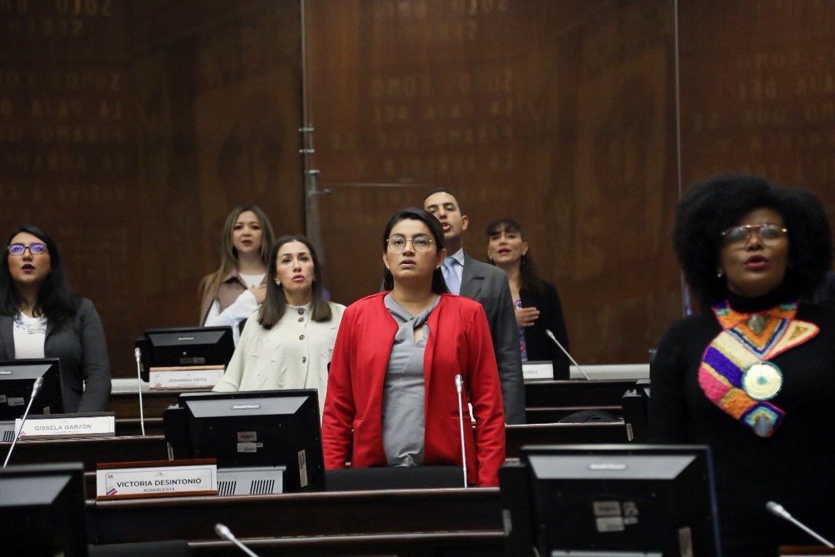 VickyDesintonio's tweet photo. Con 120 votos, aprobamos crear una comisión para fiscalizar @Ecuadorencifras. Se gastaron 80 millones, 8 dólares por cada habitante, mientras en Brasil costó 3 dólares por habitante. Los responsables del censo más caro de nuestra historia, deberán rendir cuentas. https://t.co/gqOS9HT79y