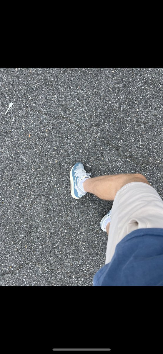 Sharpz0001's tweet photo. @atmos_usa My favorite collab sneaker to ever release has to be the blue Patta Air Max 1 To me the waves on the side of the sneakers are symbolic to the ocean and because of that every time I pick them up, I imagine comfort and peace just like I’m at the beach!
Size 10 #atmoscollectorsclub https://t.co/Hd5WSgBkog