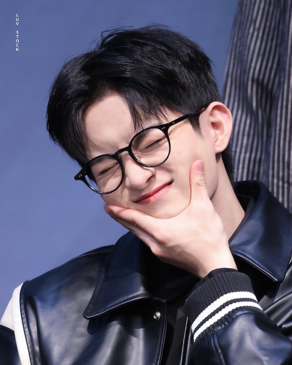 Luv_Stock's tweet photo. 230107 사운드웨이브 HQ✨

 Agoongbbang 🍞💛

#빅톤  #victon  #정수빈 #수빈
#JUNGSUBIN #SUBIN https://t.co/KtQzeMqM5Z
