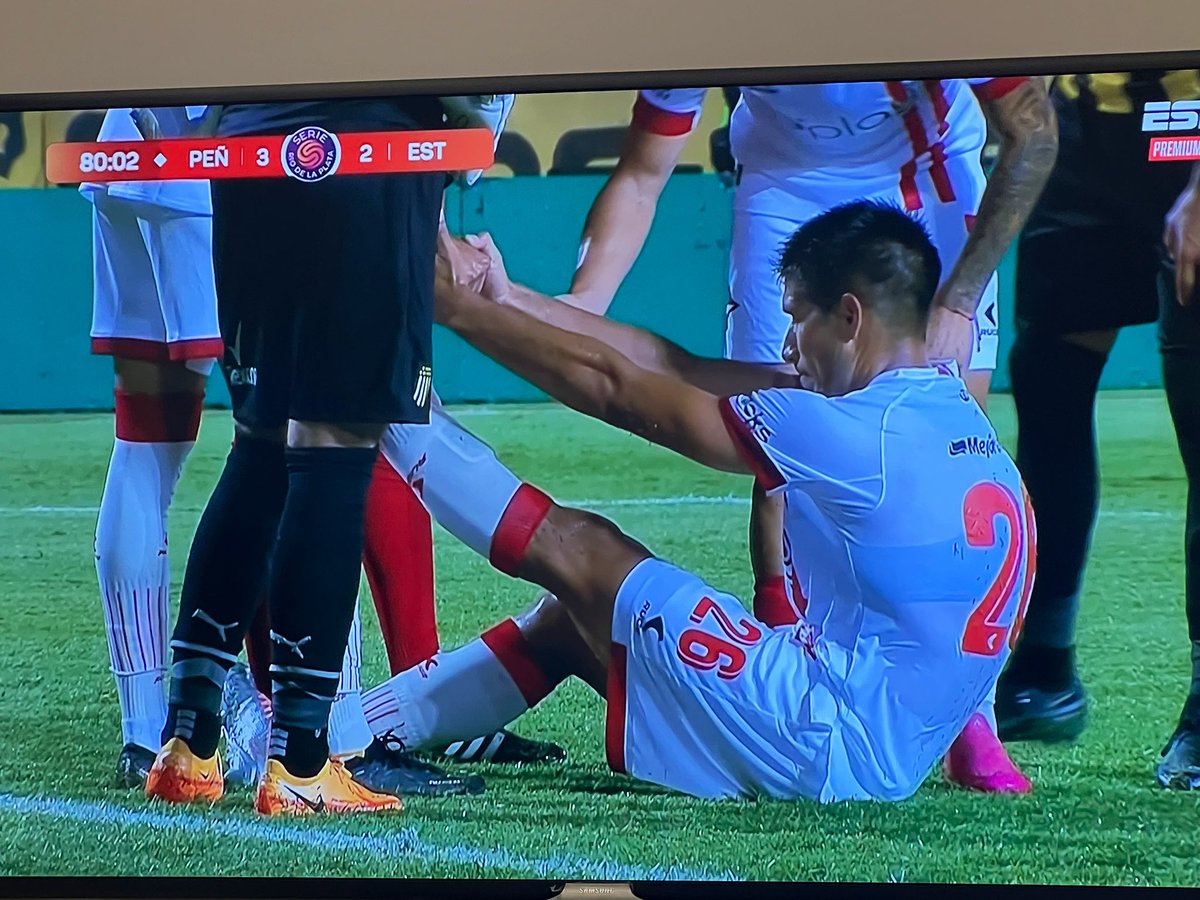 andrescausa's tweet image. #EDLP Termina y prendemos en vivo con @ledanielblanco en YouTube youtu.be/hWgCxaJyI8M