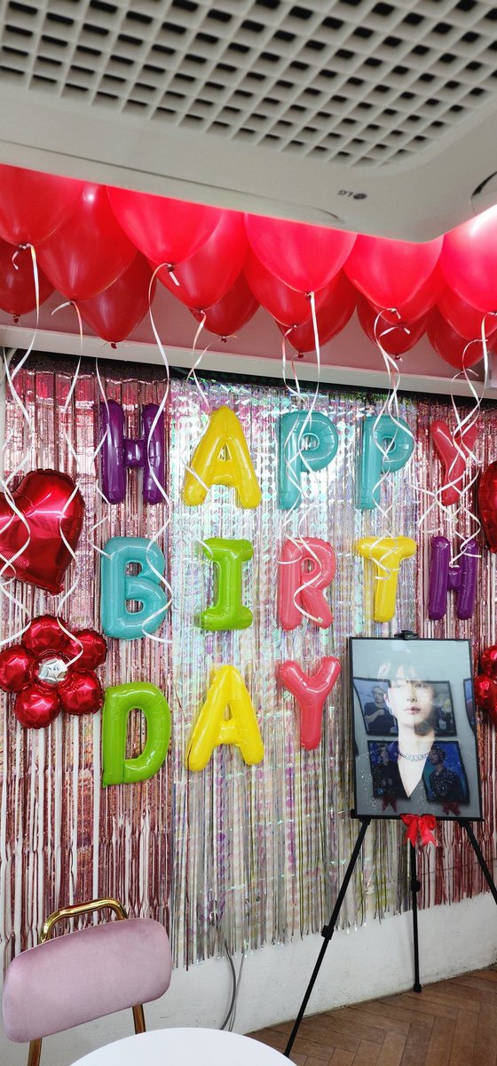 chaebling_0115's tweet photo. 🎁후기 해시태그 이벤트🎁

후기 남겨주시는 분들 중
2명에게 선물을 보내드립니다💕

#우리생에_가장_소중한_선물_형원 https://t.co/xwesAzIu6E