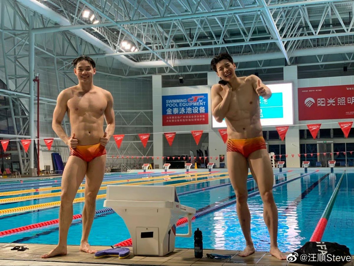 这个很可以吧，奥运冠军，
自己发了又被平台删了，
确实可以看到硬起来了呢！