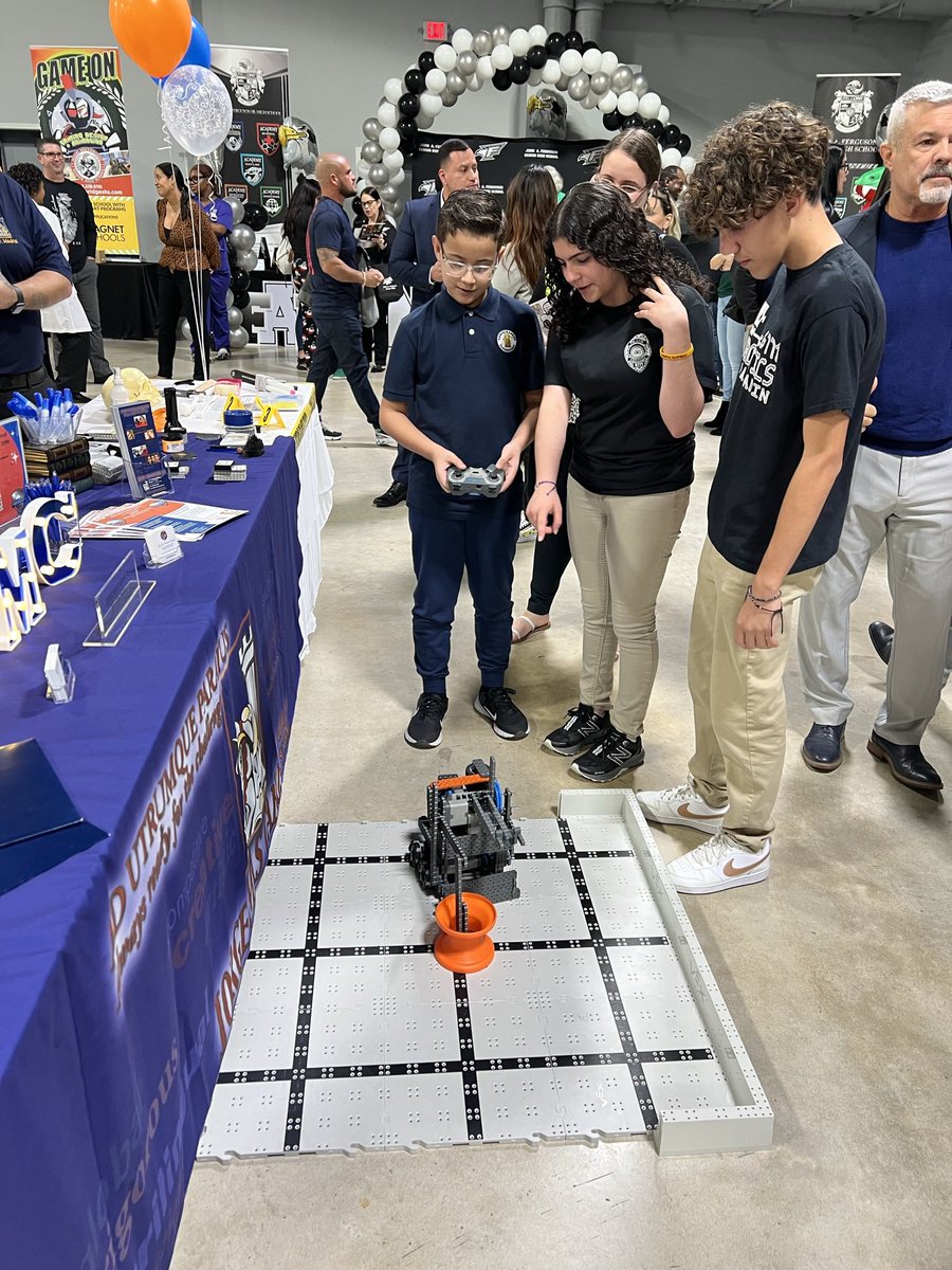 JMC Middle tweet media