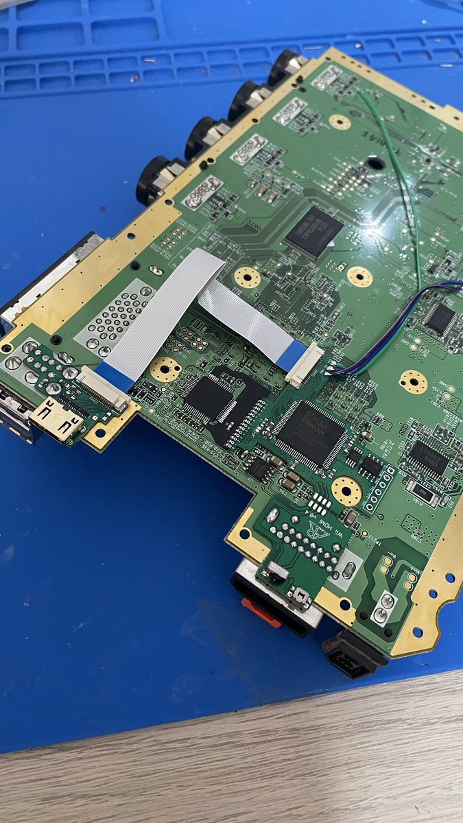 bahamutfan tweet media