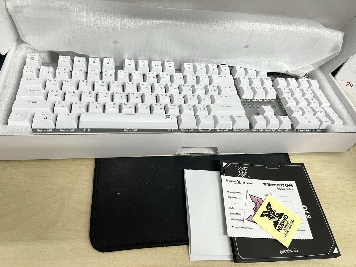 ggybvr's tweet photo. Nubwo X28 Sorcerer (blue switch)💎
มีร่องลอยการใช้งานไม่เยอะ ฝุ่นเช็ดออก สภาพนอนกล่อง ฐานรองไม่เคยใช้ อุปกรณ์ครบ
💵 650.- รส.เอกชน
📌สนใจทักแชท ส่งเร็ว ส่งไว
#ส่งต่อคีย์บอร์ด #nubwo #คีย์บอร์ด #คีบอร์ด #keyboard #blueswitch #คีย์บอร์ดมือ2 https://t.co/B1jmezF8py