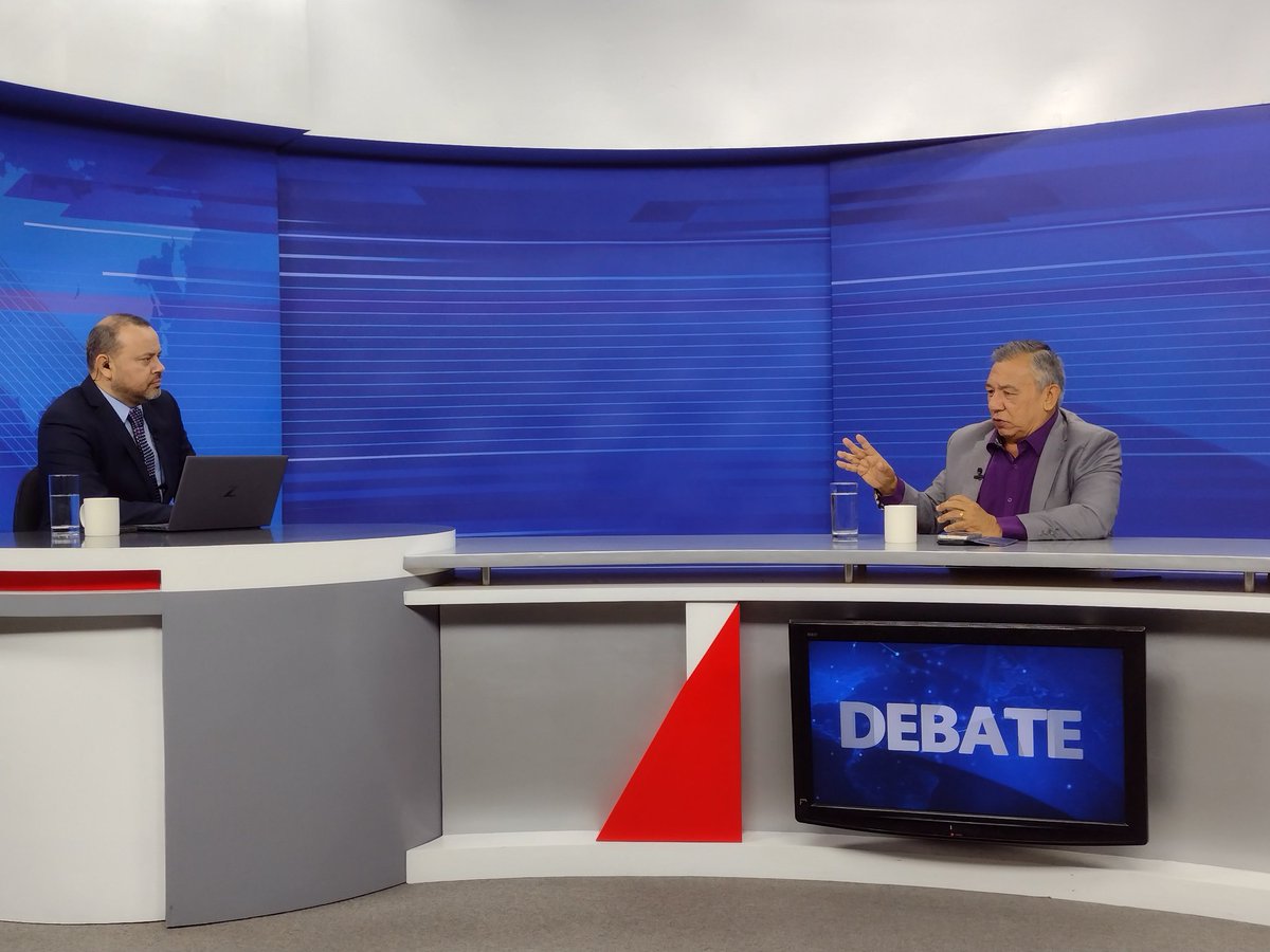 Debate_TCS's tweet photo. "Antes de la pandemia ya veíamos venir problema de Salud mental; realmente necesitamos acciones concretas para que salvadoreños pueden tener mejor atención en Salud mental", médico psiquiatra Carlos Acevedo Oliva, miembro de #APSAM. https://t.co/TWlEswJKJI