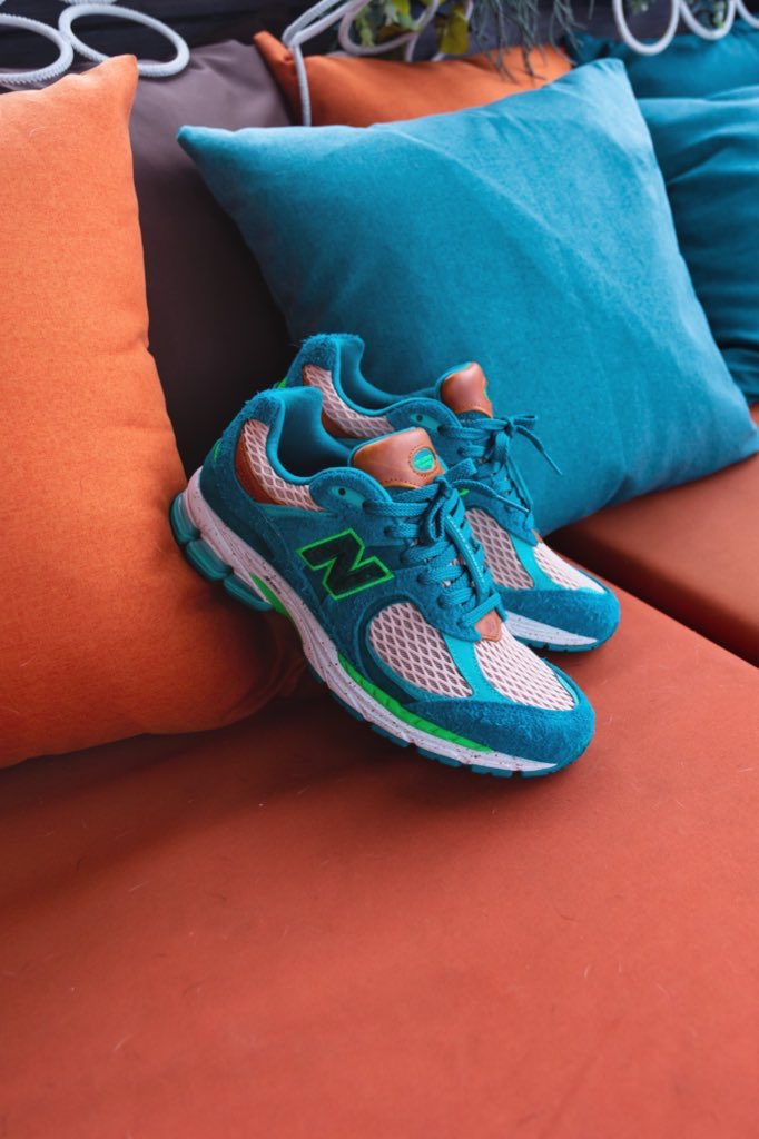 Thesecondtree's tweet image. Favorite sneaker has to be the Salehe
Bembury x @newbalance 2002R Water Be the Guide. Only pair l've ever camped out for. Not only the color and silhouette but seeing the designer behind them be a person of color really drove this pair home for me. Men’s 8.5 #atmoscollectorsclub