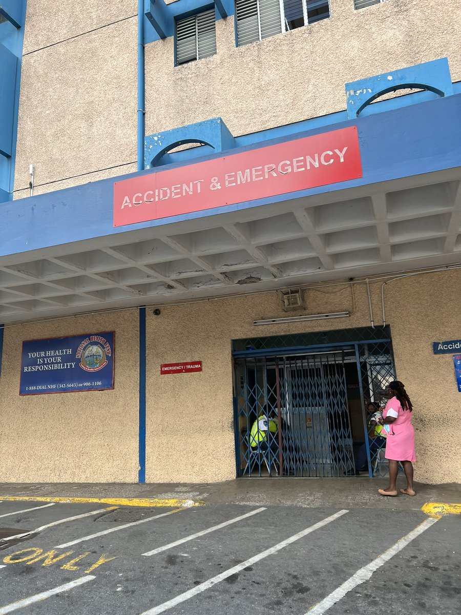 MDKahnMD's tweet photo. Honored to have been invited to Kingston, Jamaica to meet with surgeons and officials to help solve challenges in trauma care. My main takeaway is that I have more to learn from these surgeons and patients than I could possibly ever teach them. #globalhealth #monteortho https://t.co/gXZH4xkaH9