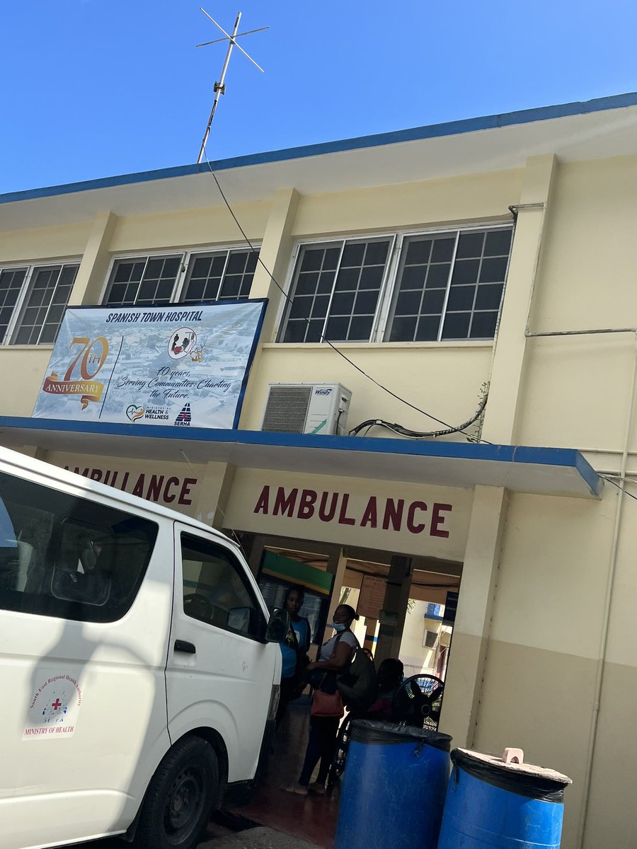 MDKahnMD's tweet photo. Honored to have been invited to Kingston, Jamaica to meet with surgeons and officials to help solve challenges in trauma care. My main takeaway is that I have more to learn from these surgeons and patients than I could possibly ever teach them. #globalhealth #monteortho https://t.co/gXZH4xkaH9