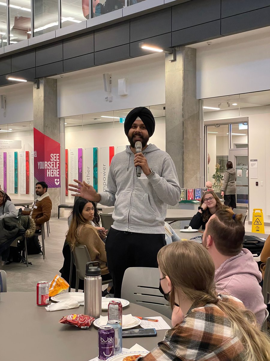 BevSuntjens's tweet photo. Our Atrium @NorQuest  today was full of Faculty of Health Studies students meeting, enjoying pizza, and learning about the roles on the health care team represented by our fifteen programs.  It was a great interprofessional education event to kick off Winter term! #IPE https://t.co/zMTHW725RP