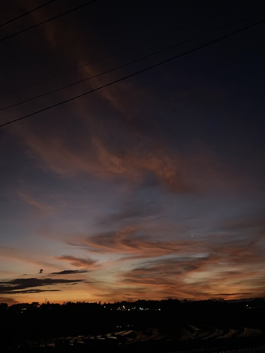 anakmnis's tweet photo. senja💕 https://t.co/cYuW6ObWe0