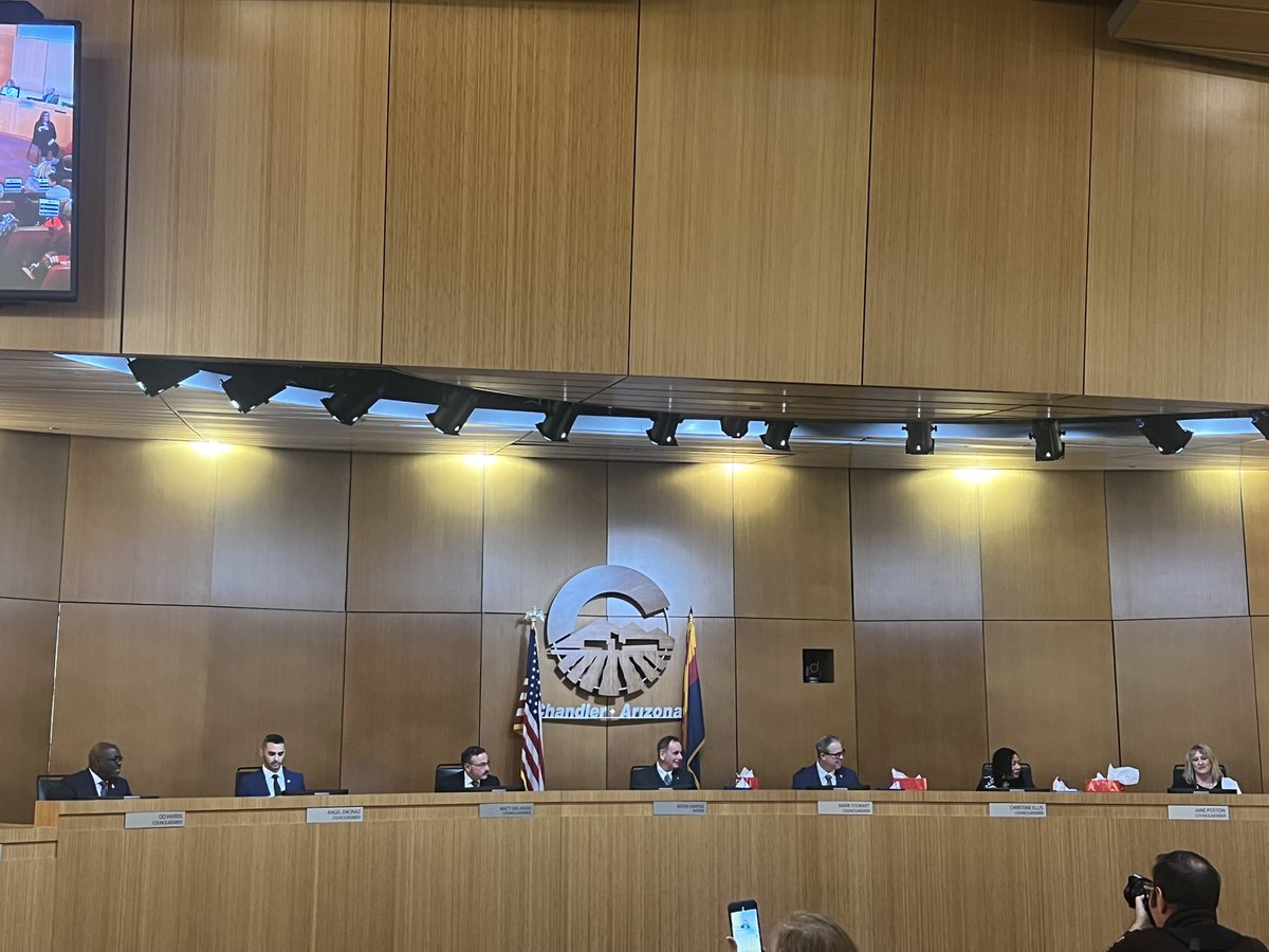 Congratulations to new council members @JanePoston & @Angel4Chandler, and the new Chandler Vice-mayor Matt Orlando. 

This new council makes me so proud to call Chandler home. Cheers to new beginnings 🥂 🎉