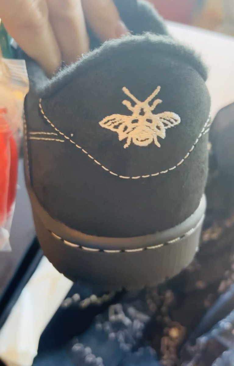 BLitch52's tweet photo. @atmos_usa Brand new to this but love my Travis Scotts. Always loved Jordan 1 lows and this one is super clean

#atmoscollectorsclub Size 12 https://t.co/nX2IwDNOJ9