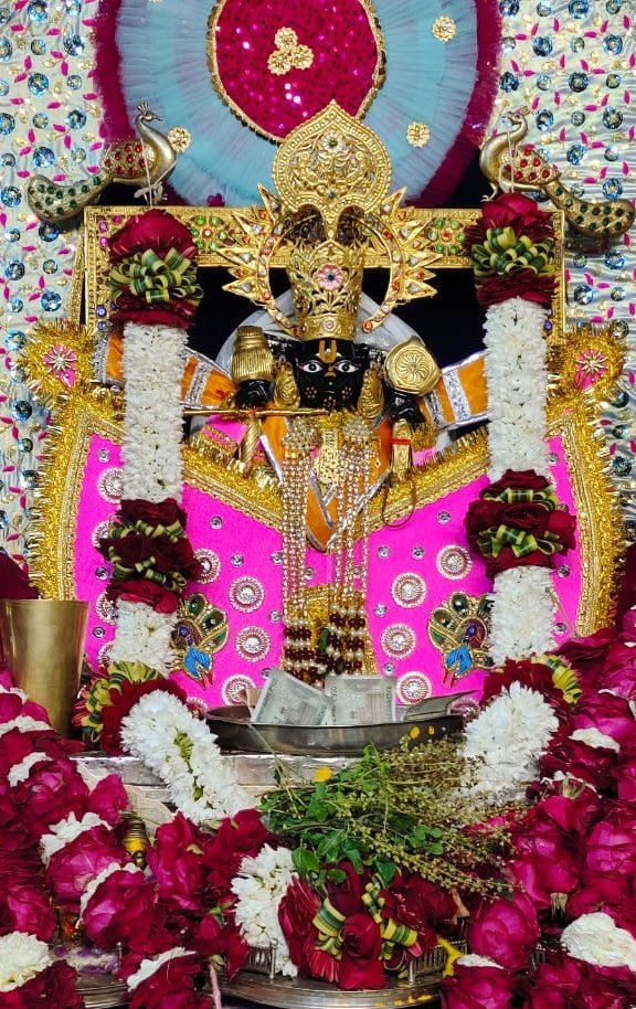 KapilShrimali's tweet photo. श्री सांवलिया सेठ की जय (आज के दर्शन) 13 जनवरी https://t.co/8rcxcgOXMq