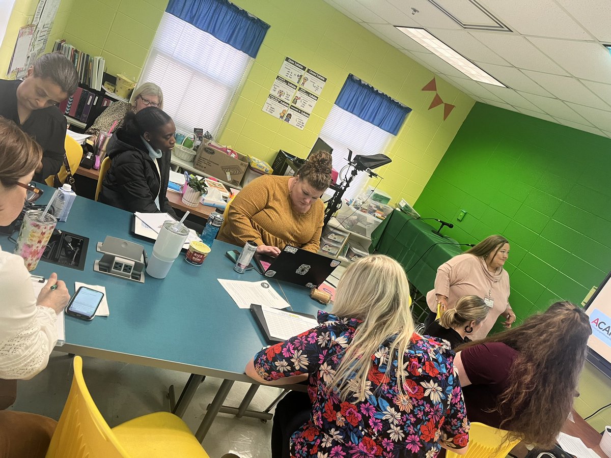 MaryBAustin's tweet photo. MBA teachers participated in PD to increase pedagogical methods in writing standards and make correlations with ACAP requirements. #AustinInnovators #teacherexperts Thank you @RamonaArdizone & @Reneembl for leading the way! https://t.co/9aOjpMlZMR