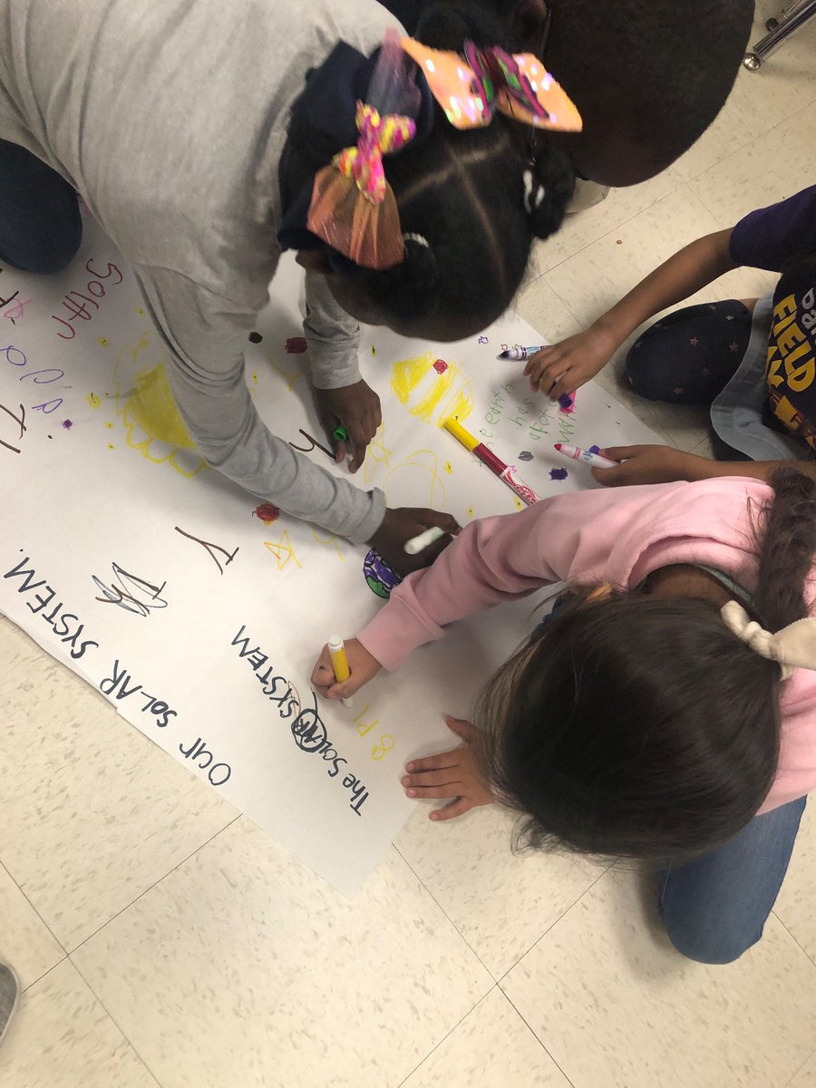 Selena Lawrence tweet media