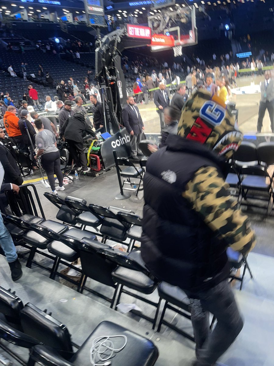 wapodelaa's tweet image. Baseline @ The Barclays 🍀🤝🏾💰 @BrooklynNets Y’all Let Me Down Tonight #GoNets #LiveLife #EasyOnEm