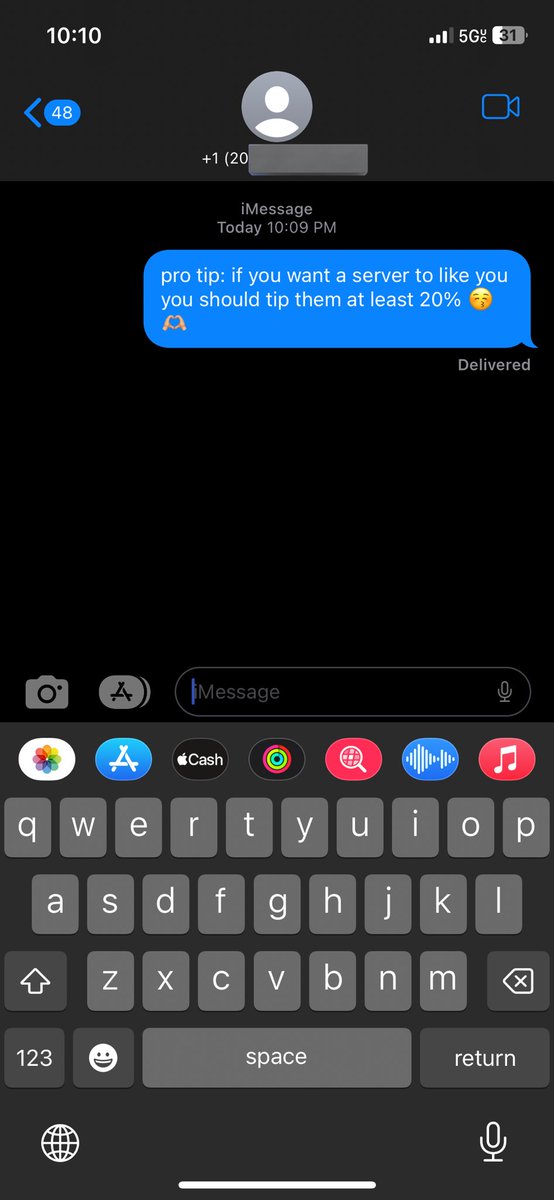 spectrumglitch's tweet photo. a story in 2 parts https://t.co/pDU5IxF4wo