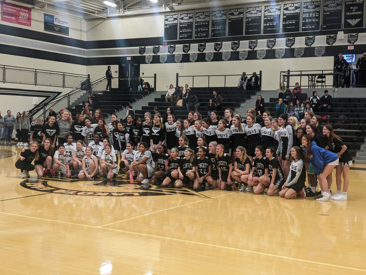 lewickiwolves's tweet image. Enjoyed watching TWO groups of former students battle it out on the basketball court. The game was great but getting to see and hug so many former Wolves was also pretty wonderful. ♥️#packpride #eastside