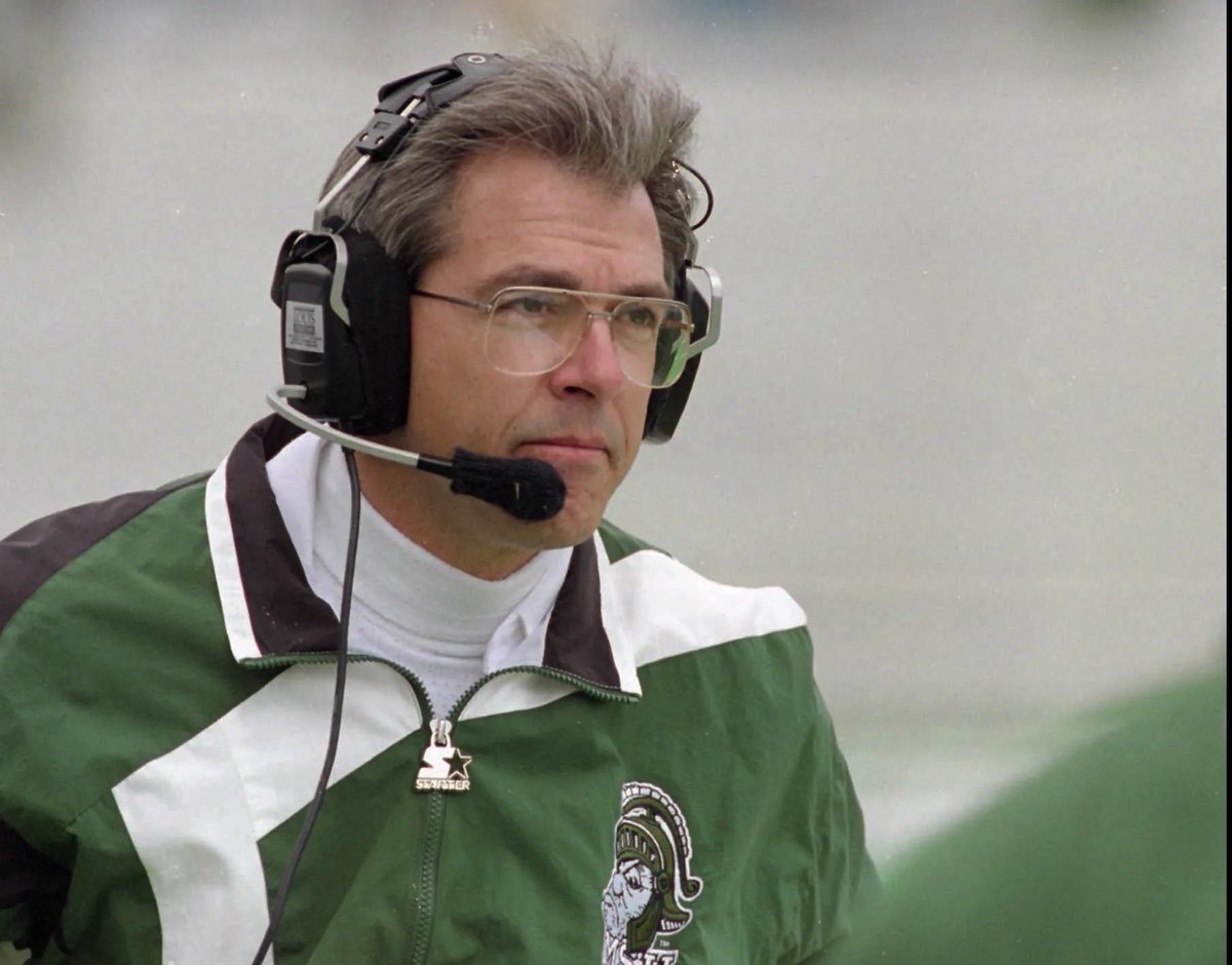 GatorTweets's tweet photo. I don’t know what the Billy Napier era will end up looking like at UF 

What I do know is we gotta give him a chance because I never want to find out how Michigan State fans feel when they see this https://t.co/csHxILP10t