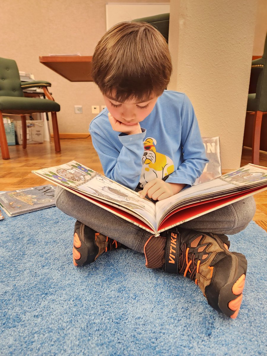 SaraNHHolm's tweet image. 2nd grade Bobcats had 3 snow days this week so got started with their #ReadBowl at-school minutes today! @ReadWithMalcolm @LTS_Bobcats #teachnvchat