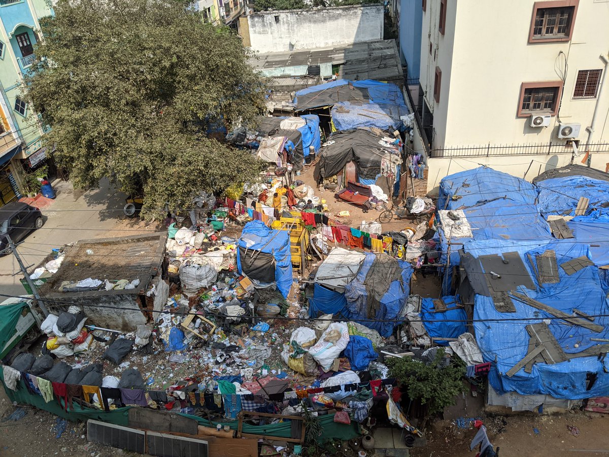 kvkreality's tweet photo. @ES_19yousufguda @GHMCOnline @KTRTRS @GadwalvijayaTRS @GHMCOnline @CommissionrGHMC 
Respected KTR &amp; Mayor, It has become horrible with garbage dumping by GHMC workers amidst residential homes. Reported multiple times but no action was taken #help https://t.co/xaDgr7nqUm