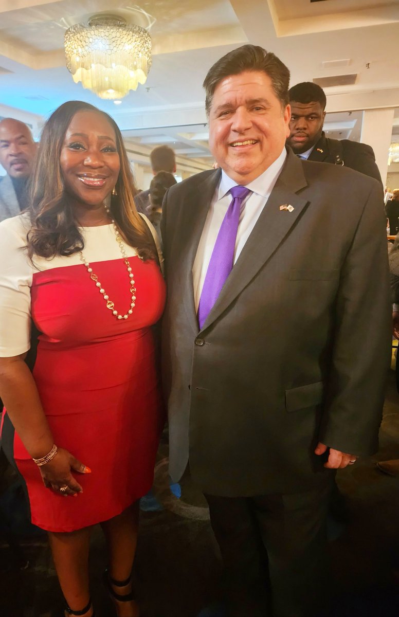 LmarieAsad's tweet photo. Our team at Blue Cross and Blue Shield of Illinois were honored to have the opportunity to attend the Illinois Legislative Black Caucus Inaugural Celebration last night in Springfield. Congrats #103rdGeneralAssembly @GovPritzker @LtGovStratton @LLCoolK_4 @RepChrisWelch
@BCBSIL https://t.co/PGFcM4p2L9