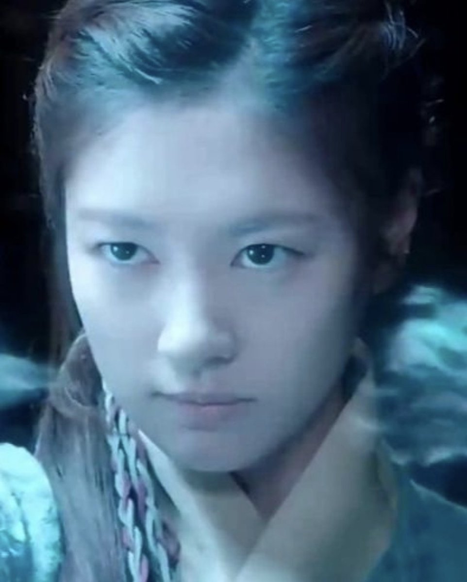 DeasyKida's tweet photo. Cannot blame SoeYul for Abandoning NakSu!🥺 Two girls in love with him. 
It's fox🦊 &amp; Lion🦁 Too BAD! The Lion is Stronger. The Great Priestess vs Soul Shifter💔 Great Priestess, Has the power to CONTROL the Soul, MANIPULATING Memory! Also can kick her out from the Body #환혼 https://t.co/bAanVJ59fB
