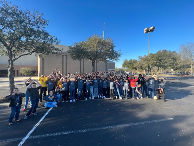KISD Men’s Choir Concert 2023! We’re doing things right in Klein 😎 Thank you @mustang_marti for supporting our Hofius singers tonight! <a href="/kleinfinearts/">Klein ISD Fine Arts</a> <a href="/HofiusKISD/">Hofius Intermediate</a> <a href="/kochoir/">Klein Oak Choir</a>