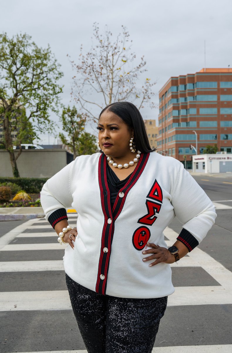 rootbeerphoto's tweet image. Thank you again to Karla for letting me take her #deltabox photos. @dstinc1913 #deltasigmatheta #DST1913 #shotbyjason #bookwormwithacamera #downtownbakersfield - jasonfrostphotography.pixieset.com #letsshoot #blackisbeautiful #deltaboxambassador