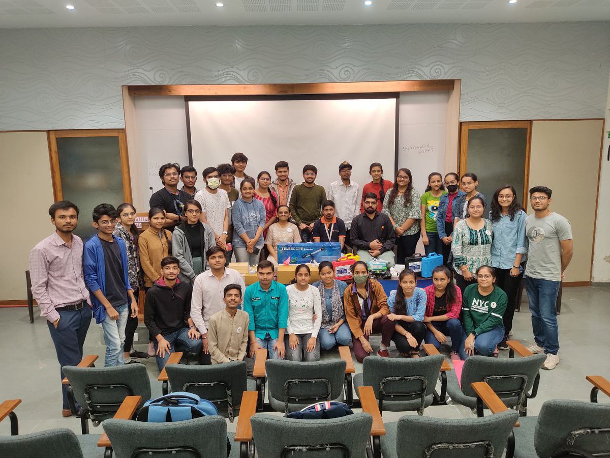 kishore9920's tweet image. Innovation club prabodh level training Day 04 at M.G. Science Institute Ahmedabad   with aim to say &quot;I am an Innovator&quot;#Nodemcu #Dynamo #STEMeducation #ADVANCEagriculture
@PMOIndia  @CMOGuj @kuberdindor @vnehra @mnagarajan @STEMbotix @InfoGujarat @InnoClubCHE
@NarrotamSahoo